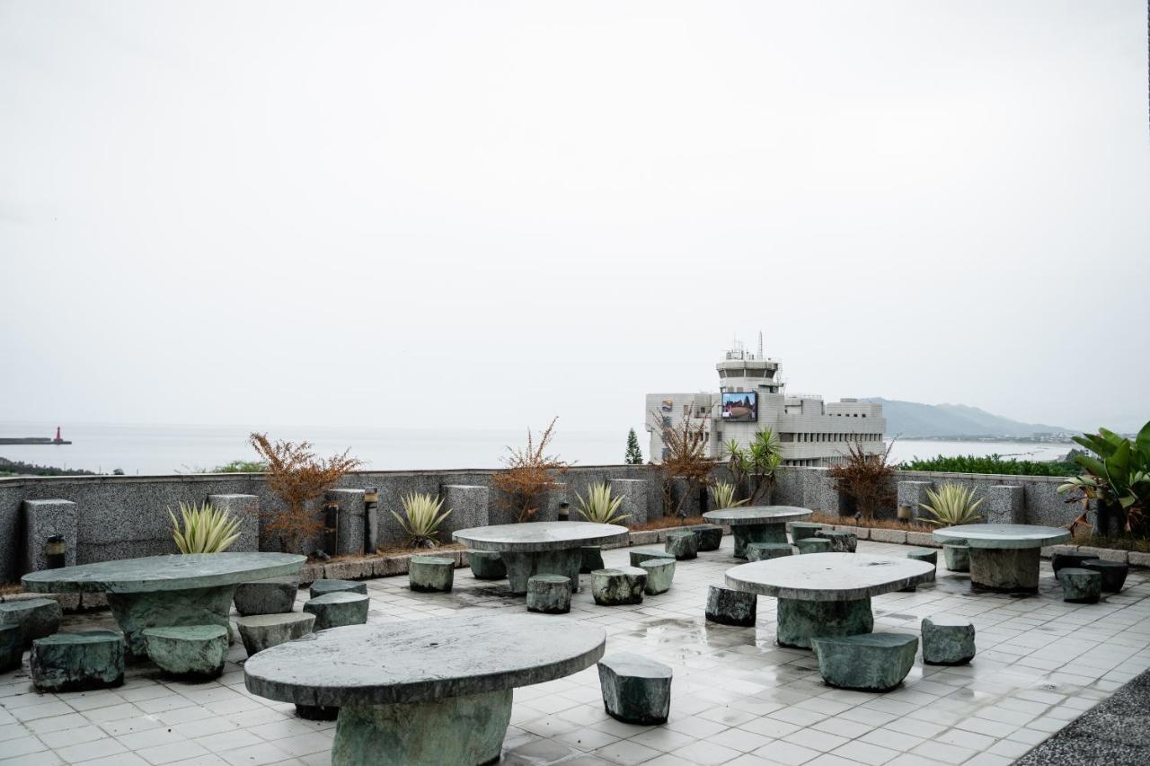 Ocean Hotel Hualien Bagian luar foto