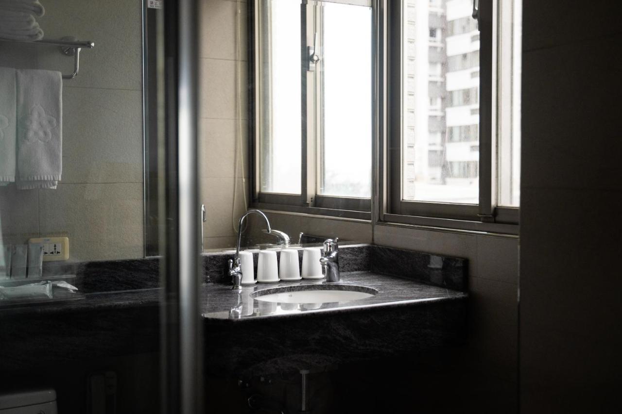 Ocean Hotel Hualien Bagian luar foto