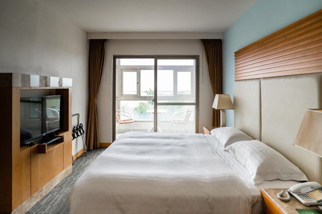 Ocean Hotel Hualien Bagian luar foto