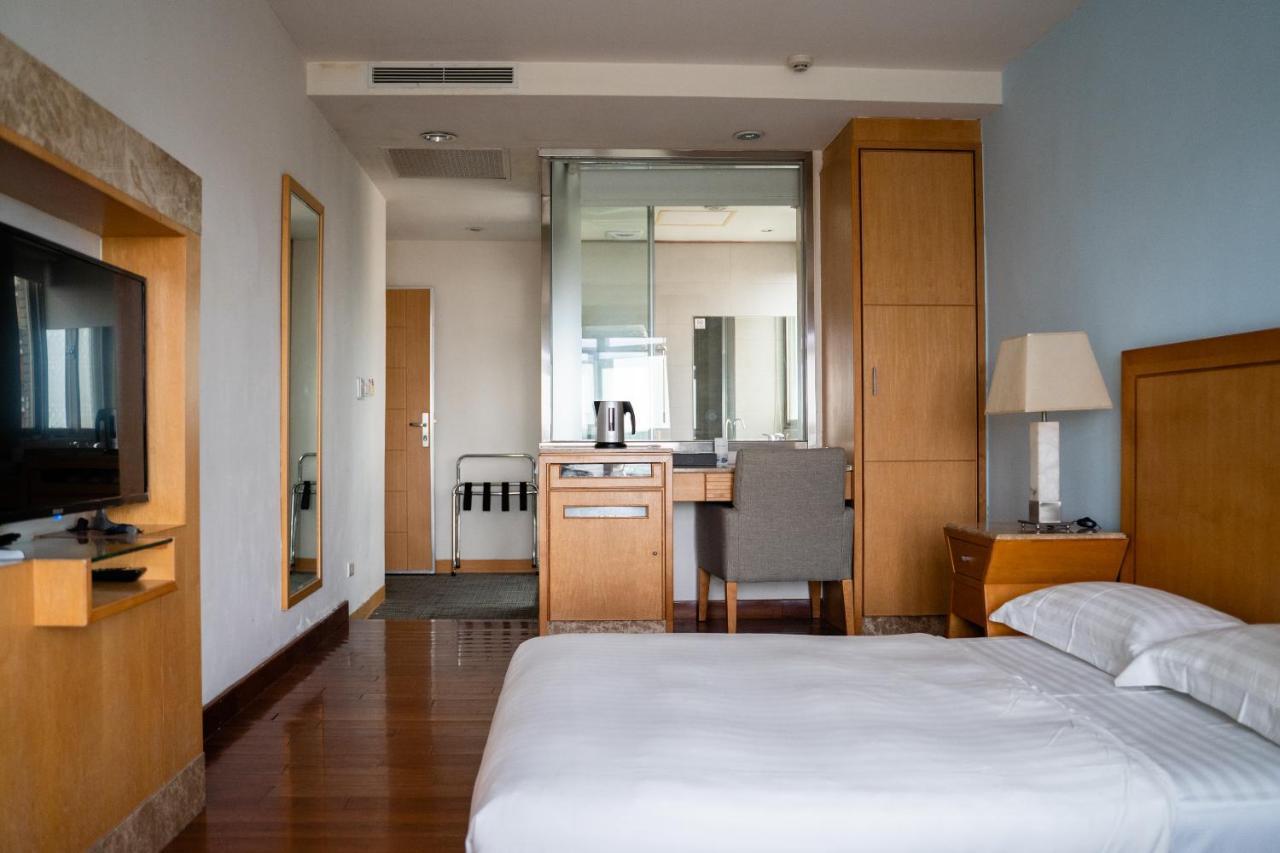 Ocean Hotel Hualien Bagian luar foto