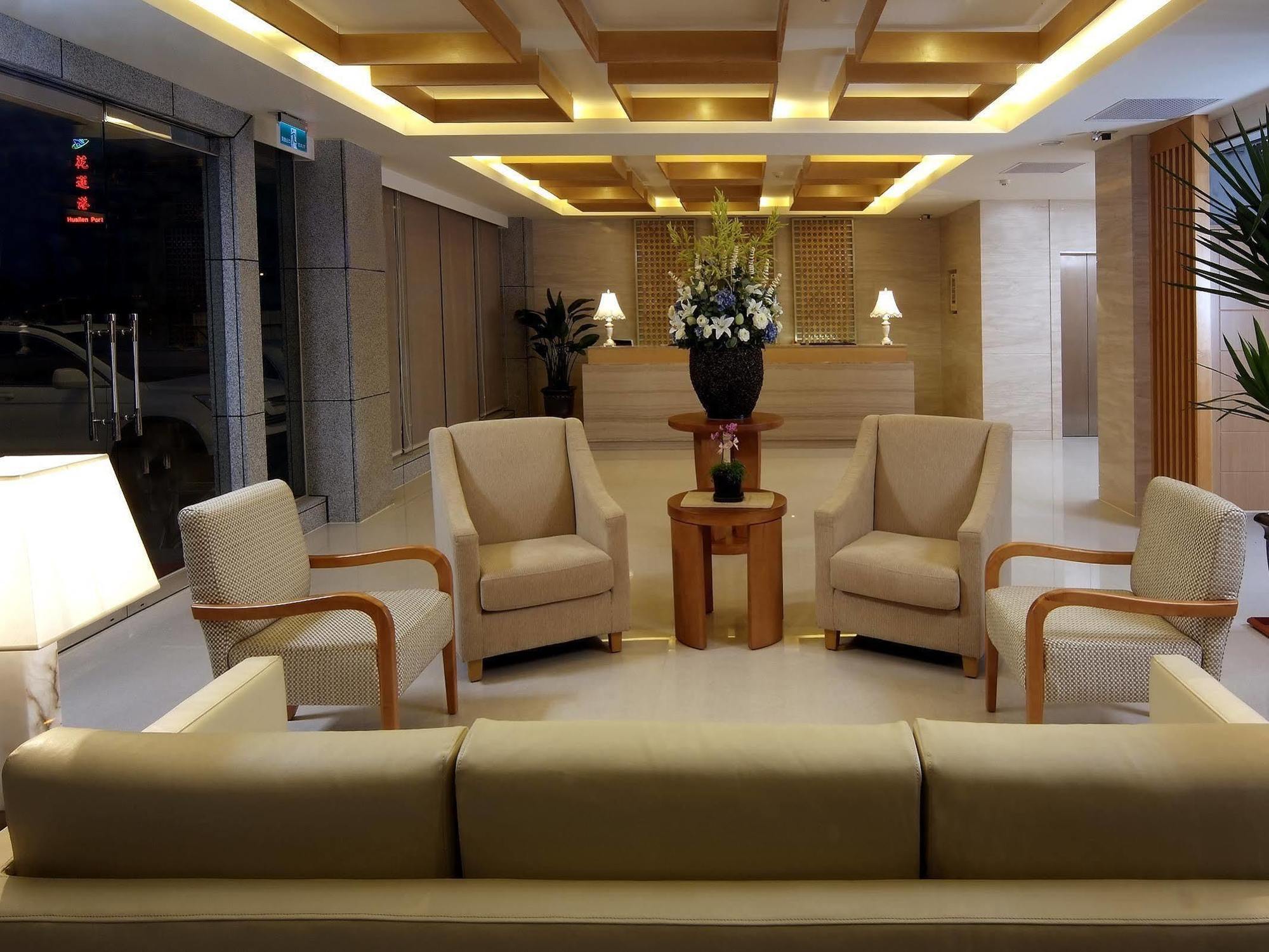 Ocean Hotel Hualien Bagian luar foto